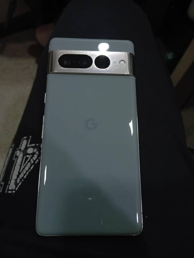 Google Pixel 7 Pro 8