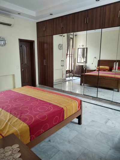 Upper portion for rent