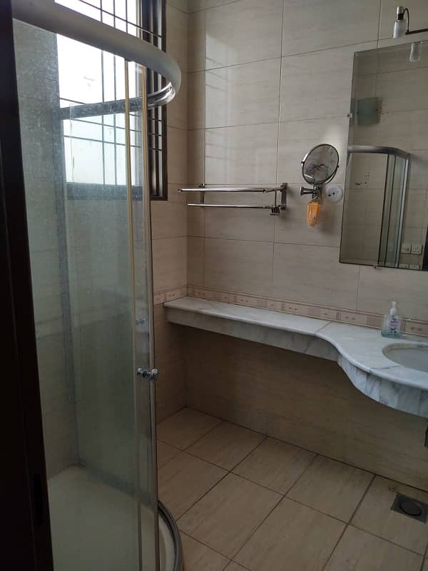 Upper portion for rent 4