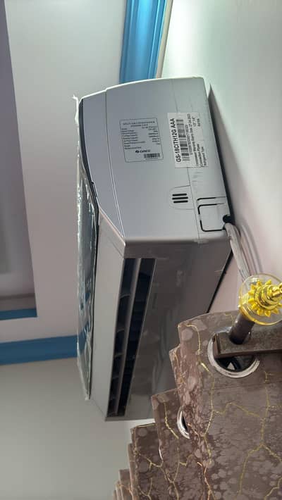 Gree 1.5 ton inverter Ac for sale