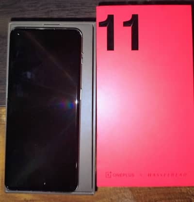 One Plus 11 Snapdragon 8 Gen 2* 16GB Ram 512 ROm