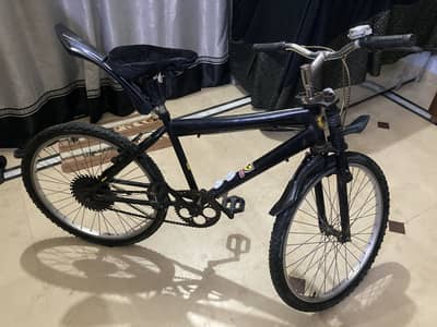 Cycle barye wale 10 thousand ke eik choti wale 7 thousand ke eik