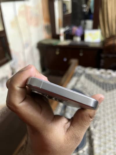 Iphone 15 pro Non pta jv