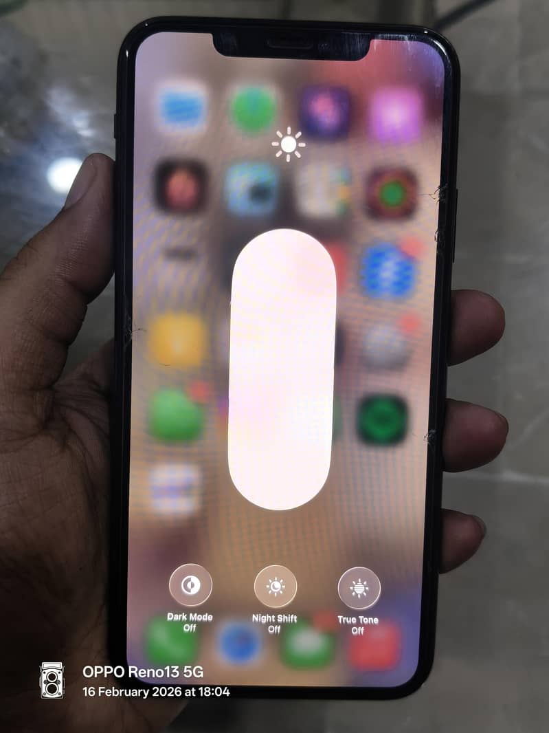iphone 11 pro max 6