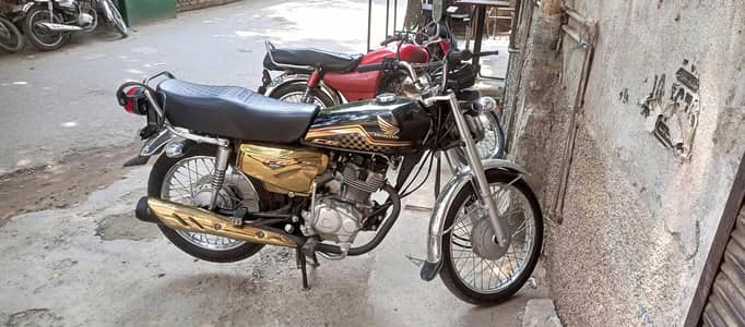 Honda cg 125s special edition Gold 2024