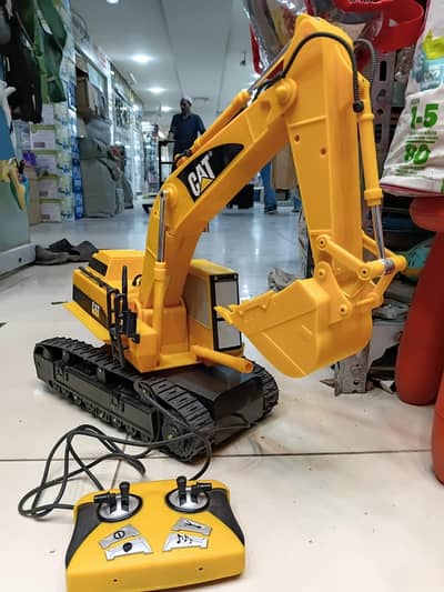 Caterpillar 320 Remote Controlled Excavator