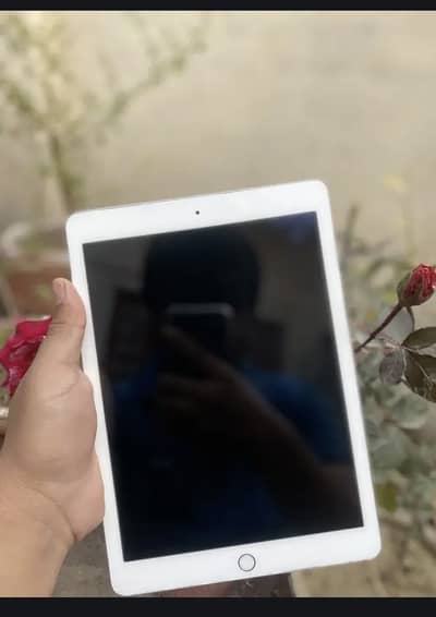 Ipad 6 generation 32 gb