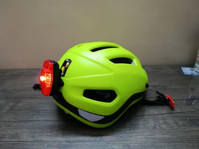 Btwin 500 Cycling Helmet with Bikehut Led Light