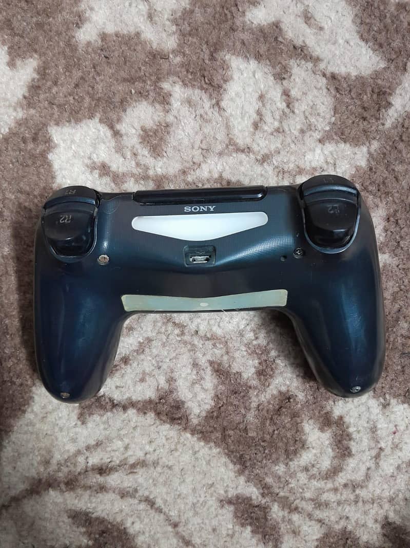PS4 Controller Used 1
