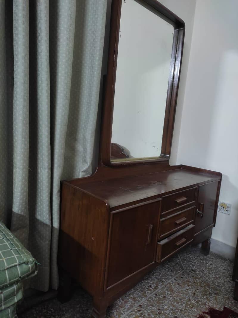 Dressing Table 1