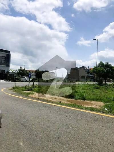 Corner 5 Marla Top Location Plot No- 2127 Block D Phase 9 Town DHA Lahore For Urgent Sale