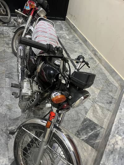 CG 125 2024 model Home used Like new