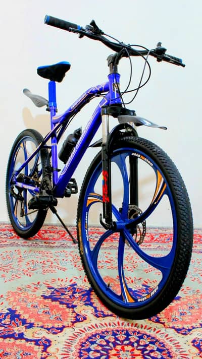 Mountain bike just like new with less use