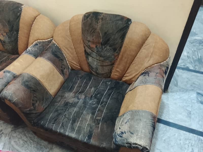 2 sofas at good condition 1