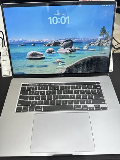Macbook Pro 2019 | 16 inch | Core i7 | 32/512 gb | Condition 10/10