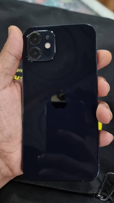 Apple iPhone 12 97% Health