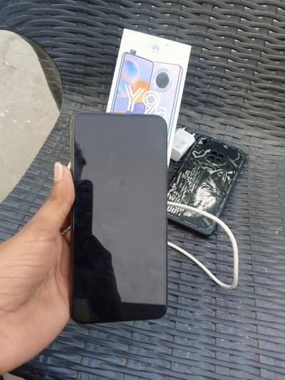 Huawei y9a urgent sale 8.128 pop up camera