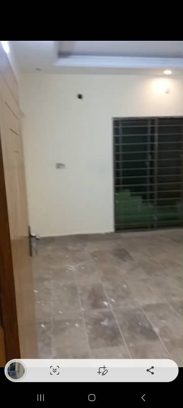 GROUND PORTION FOR RENT GOOD LOCTION