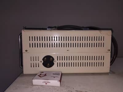 Universal 5000 Watts Stabilizer (9.5 /10 Condition)