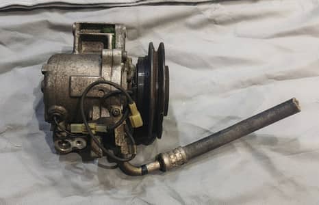 Daihatsu Move/MIRA  Original  Genuine Mint Condition AC Compressor