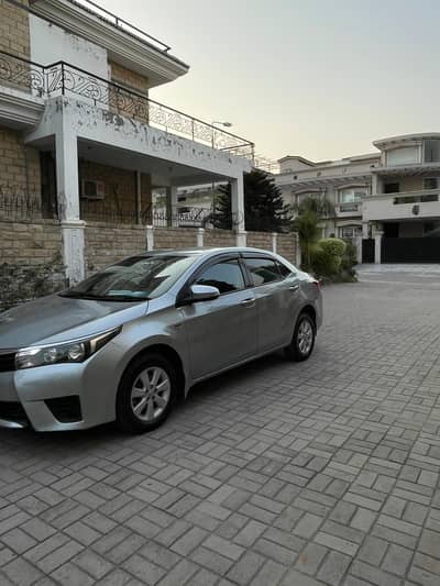 Toyota Corolla Altis 2015