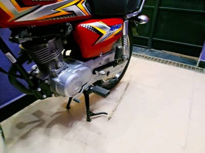 Honda CG 125 2025