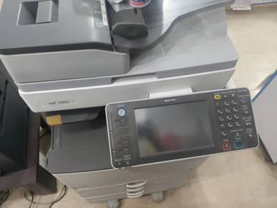 photo copy machine 5001 and printer HP . Good condition 10/10
