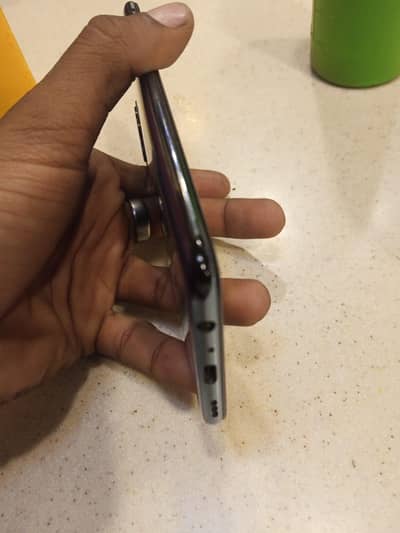 oppo F17 pro 8/128 gb