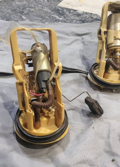 BMW E46 2002 Fuel pump available for parts