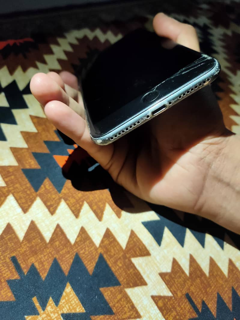 iPhone 8 plus bypass 4