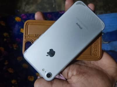 iPhone 7.32GB  PTA proof  condition 10by9 all ok