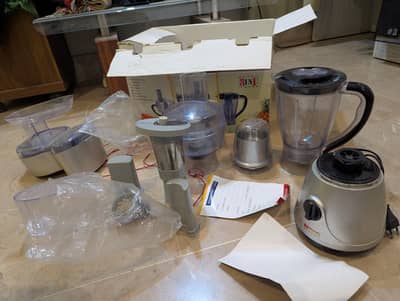 National Gold 8 in 1 juicer machine