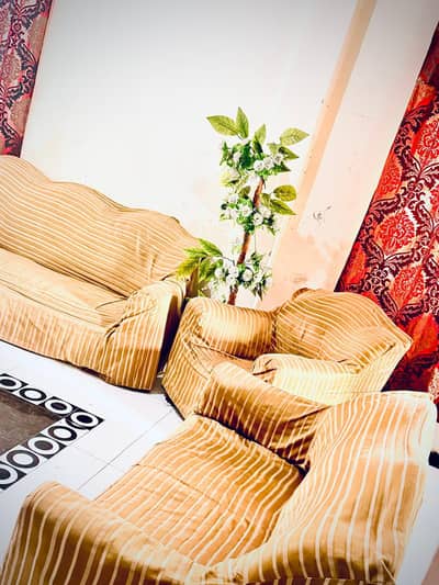 6 seater sofa set in good condition