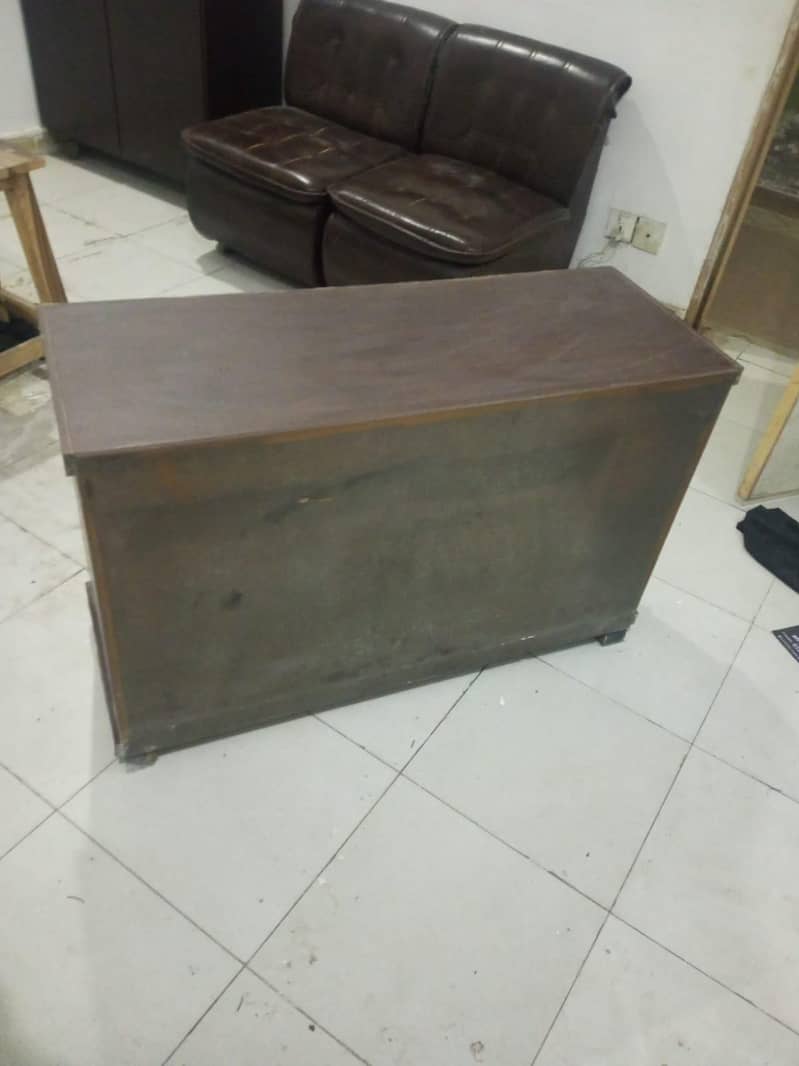 Dressing Table with Mirror 3