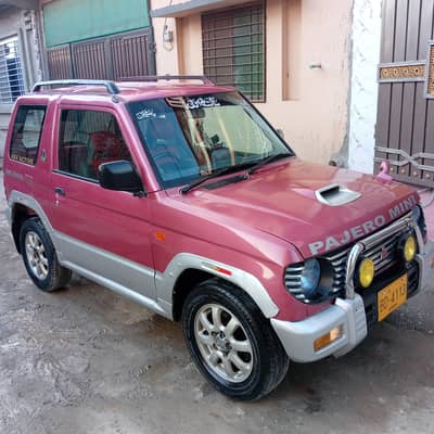 Beautiful Mitsubishi Pajero Mini, genuine inside outside shower for 55