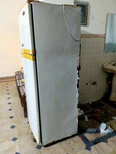 Used Refrigerator Dawlance brand