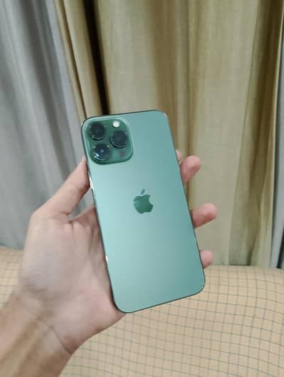 iphone 13 pro max jv 128gb with charger 10/10 condition