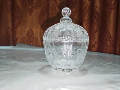 DIFFERENT KITCHEN ITEMS IN GOOD CONDITION