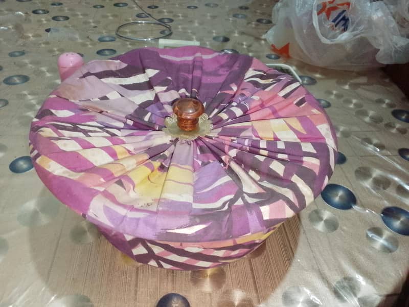 DIFFERENT KITCHEN ITEMS IN GOOD CONDITION 4