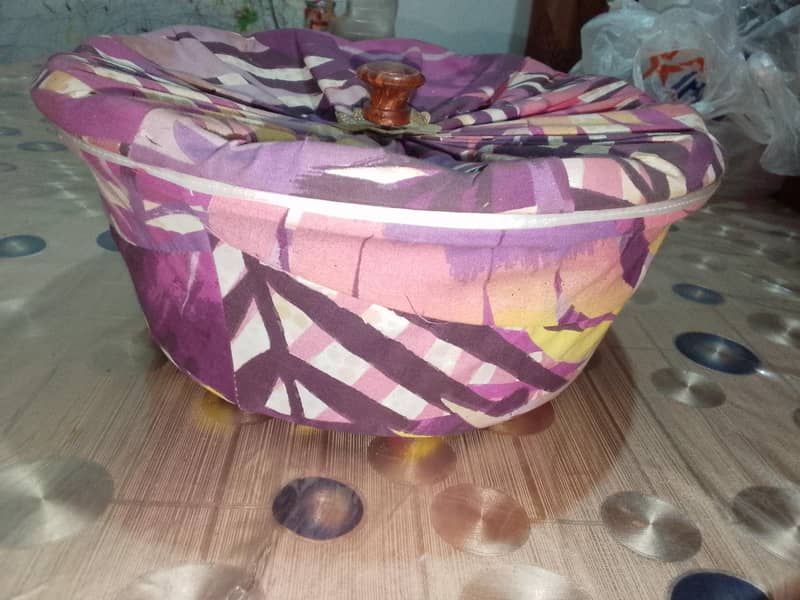 DIFFERENT KITCHEN ITEMS IN GOOD CONDITION 5