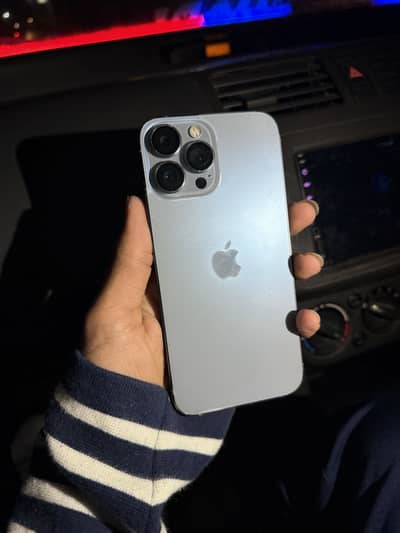 I phone 13 pro max jv with box 86%health (03253390061)
