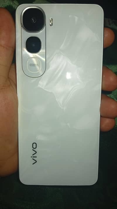vivo y400