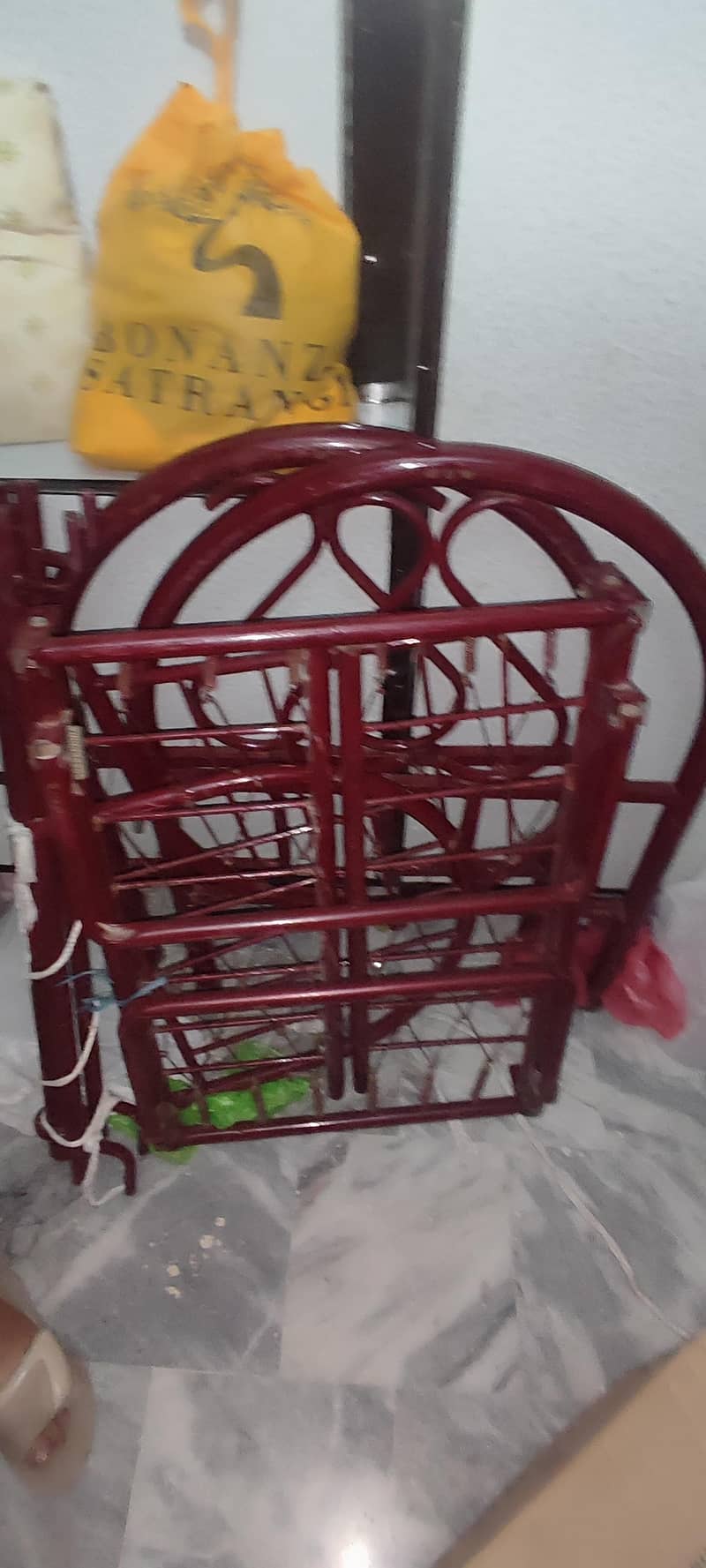 بچوں کا جھولا 0