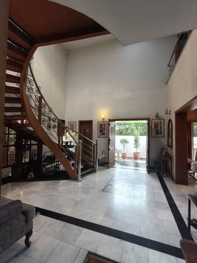 2.25 Kanal Corner Bungalow Near DHA Raya