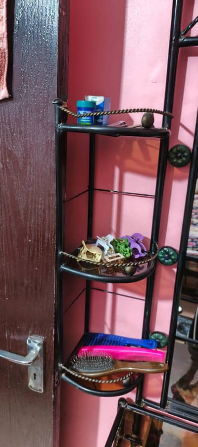 dressing table iron  and side table