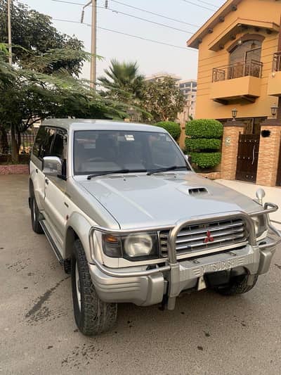Mitsubishi Pajero 1996
