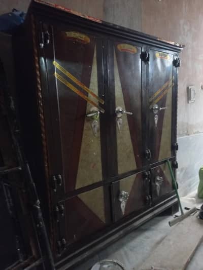 3 Door Iron Safe Almarih