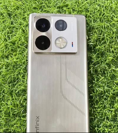 Infinix Note 40 pro 8+8 Ram  256 storage 10/10 5month Warranty Special