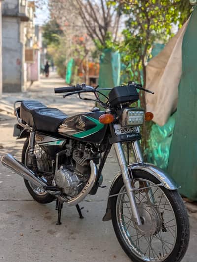 Honda 125 2k13 model