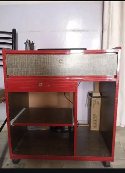 Computer Table for sale